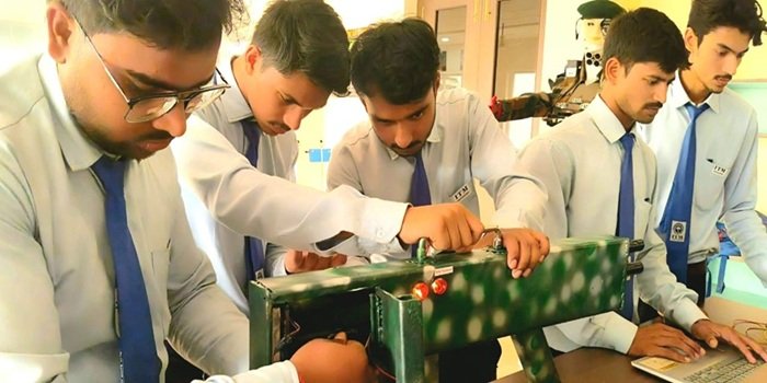आतंकियों के लिए आफत बनेगी AI राइफल, पहचानते ही बरसाएगी ऑटोमैटिक गोलियां