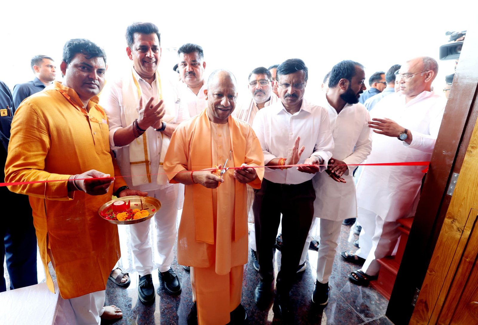 समाज की जरूरत के अनुरूप संसाधन व सुविधाएं जुटाना सरकार का दायित्व: सीएम