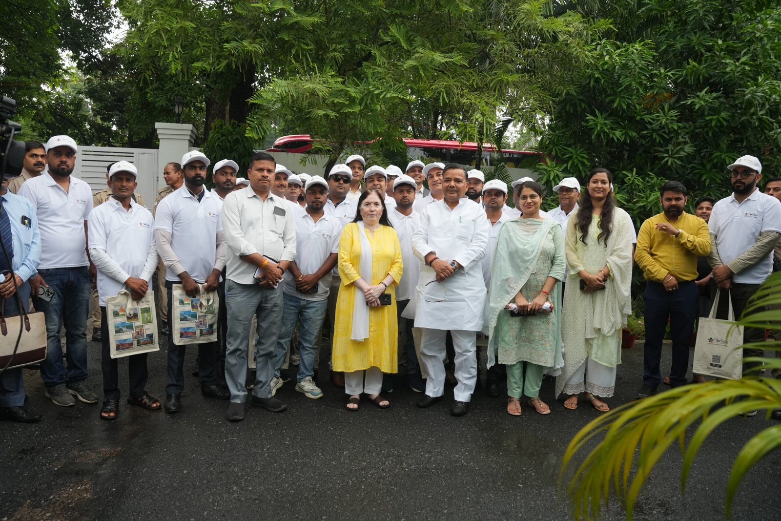 इत्र नगरी कन्नौज को बनायेंगे भारत का परफ्यूम हब: जयवीर सिंह