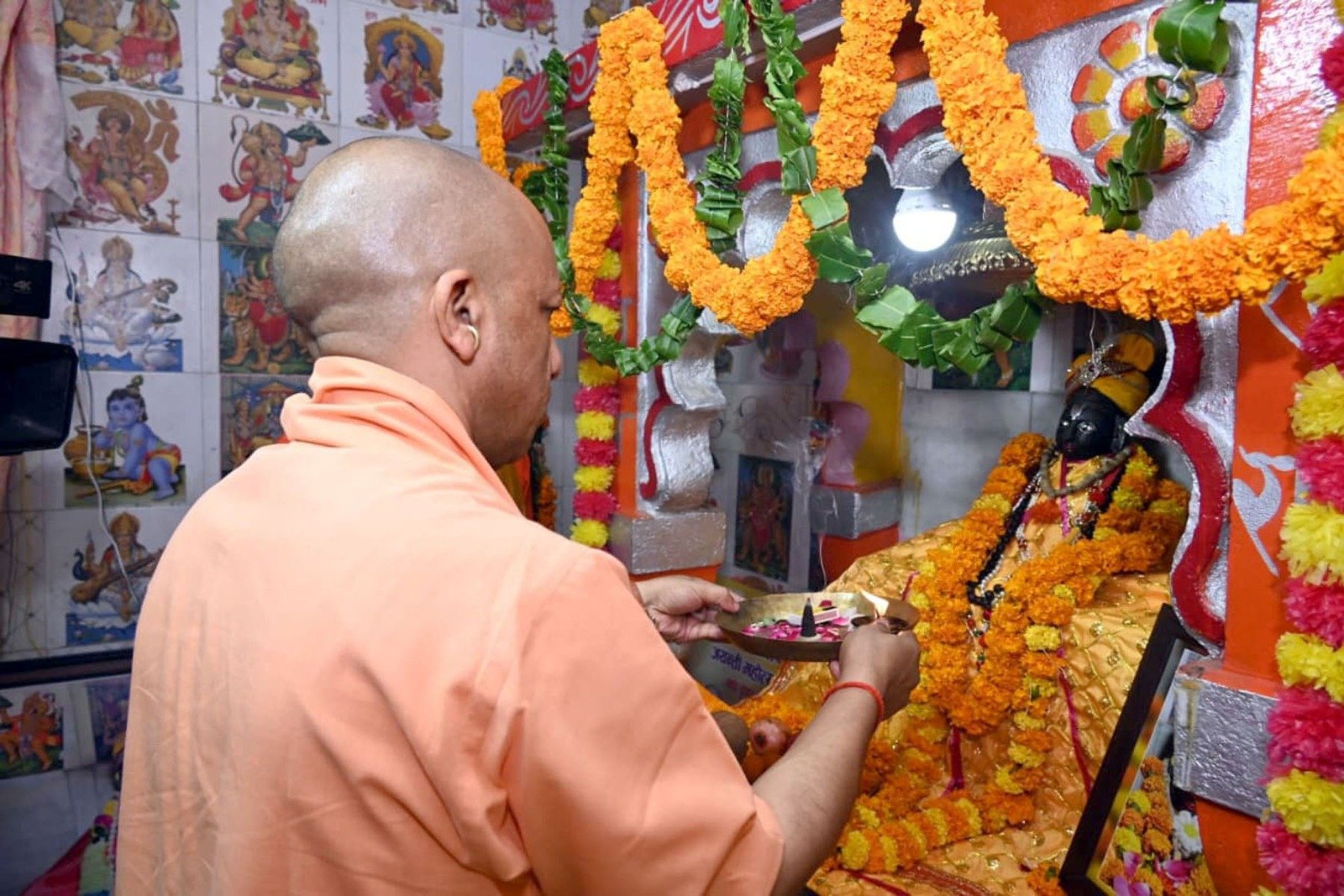 गुलामी के युग में भी तुलसीदास ने जाग्रत रखी जनचेतनाः सीएम योगी   