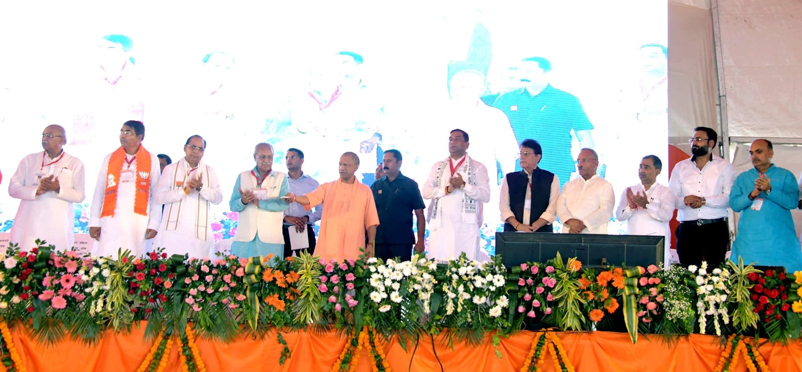 मालेगांव ब्लास्ट: सीएम योगी बोले- कांग्रेस ने निर्दोष हिंदुओं को फंसाकर आतंकवादियों को बचाने का काम किया