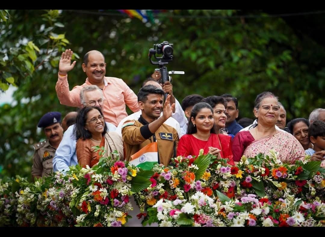 Shubhanshu Shukla In Lucknow: लखनऊ के लाल का भव्य स्वागत, शुभांशु बोले- सफल होने के लिए...