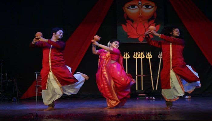 जय जय जय हे महिषासुर मर्दिनी