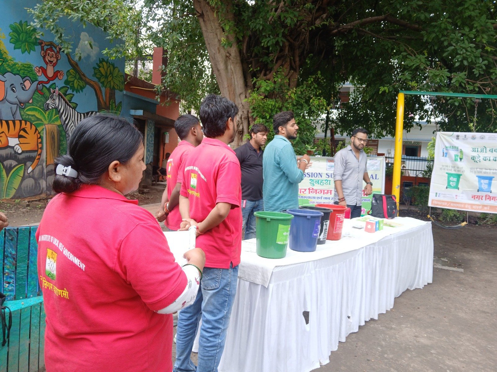 UP News: नगर निगमों में चला 12 घंटे का स्पेशल ऑपरेशन