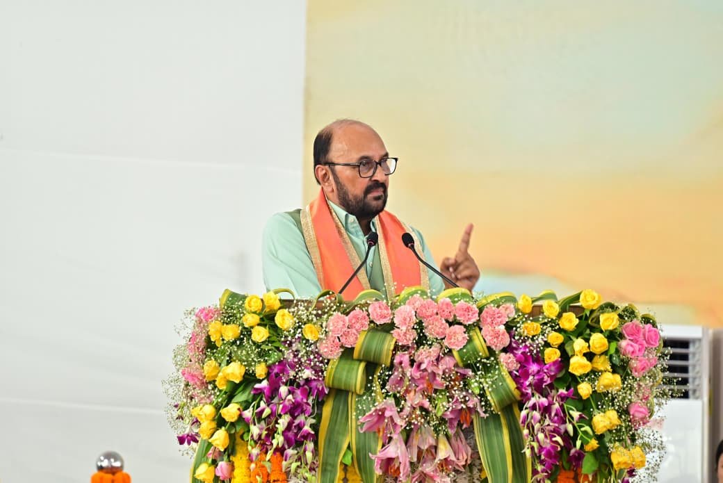 दीक्षांत केवल डिग्री का अवसर नहीं, जीवन की नई जिम्मेदारियों की शुरुआत है: योगेन्द्र उपाध्याय