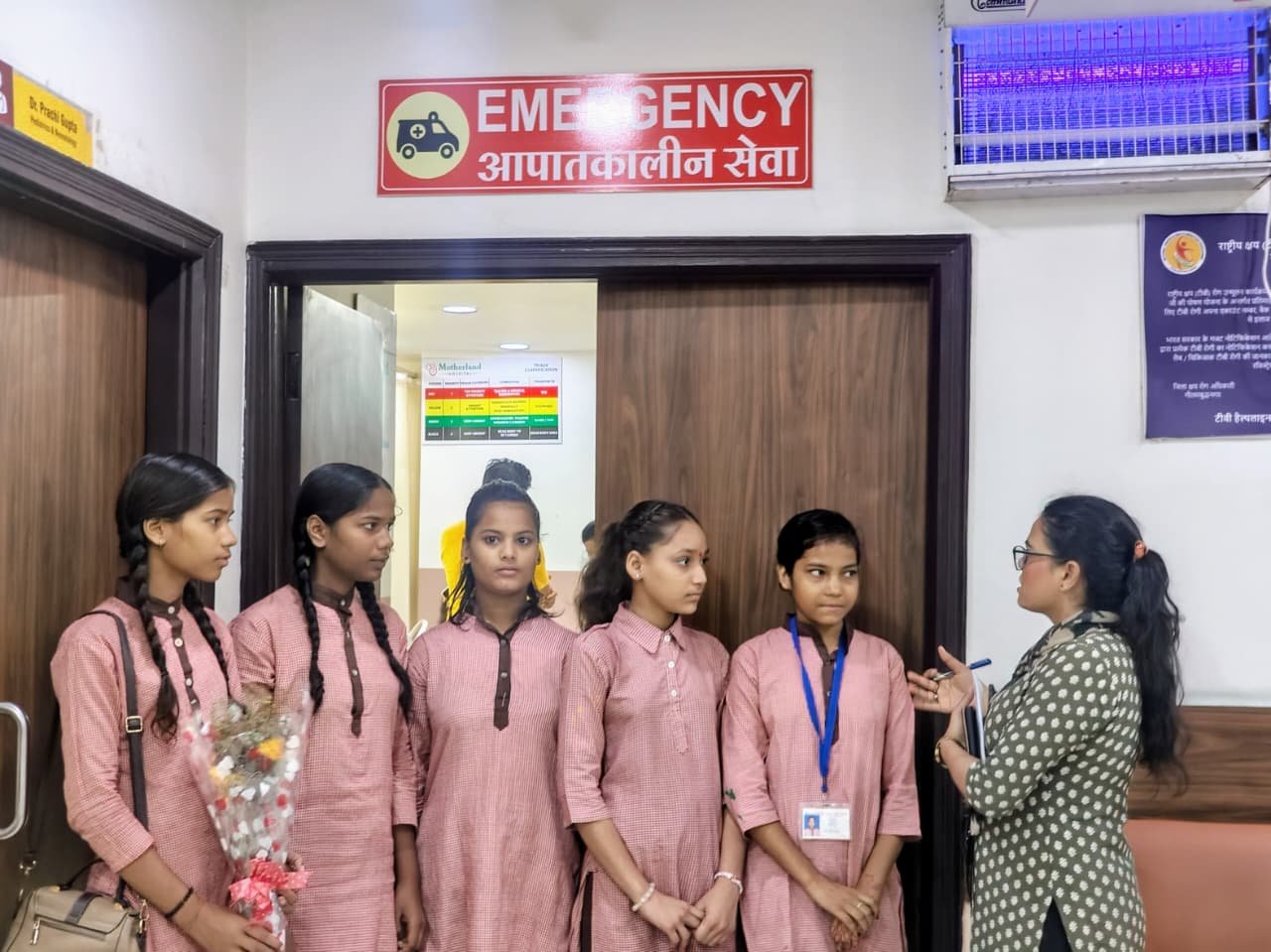 Mission Shakti 5.0: सरकारी अस्पतालों का भ्रमण कर बालिकाओं ने सीखी स्वास्थ्य सुरक्षा की बारीकियां