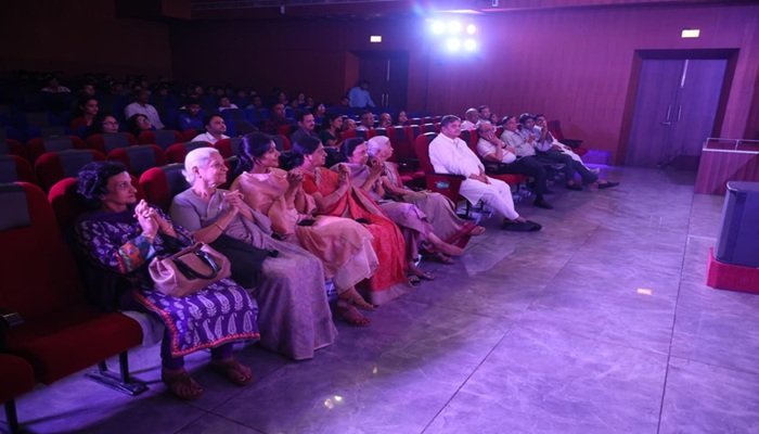 एसआरएमएस रिद्धिमा में 'निर्गुण के कबीर' की संगीतमय प्रस्तुति, सम्‍मोहित हुए दर्शक