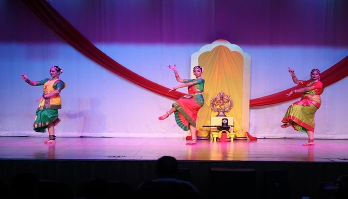शिव मल्हारी में भरतनाट्यम के गुरुओं और विद्यार्थियों ने संभाला मंच