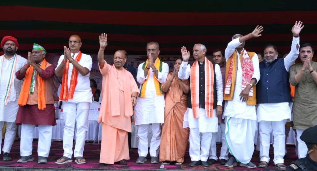 CM Yogi in Bihar: बिहार को फिर से स्वर्णयुग की ओर ले जाएंगे: योगी आदित्यनाथ