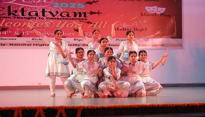 एसआरएमएस सीईटी में 'जेस्ट-2025 एकतत्वम', देव मूर्ति ने दिया एकता से तरक्की का संदेश