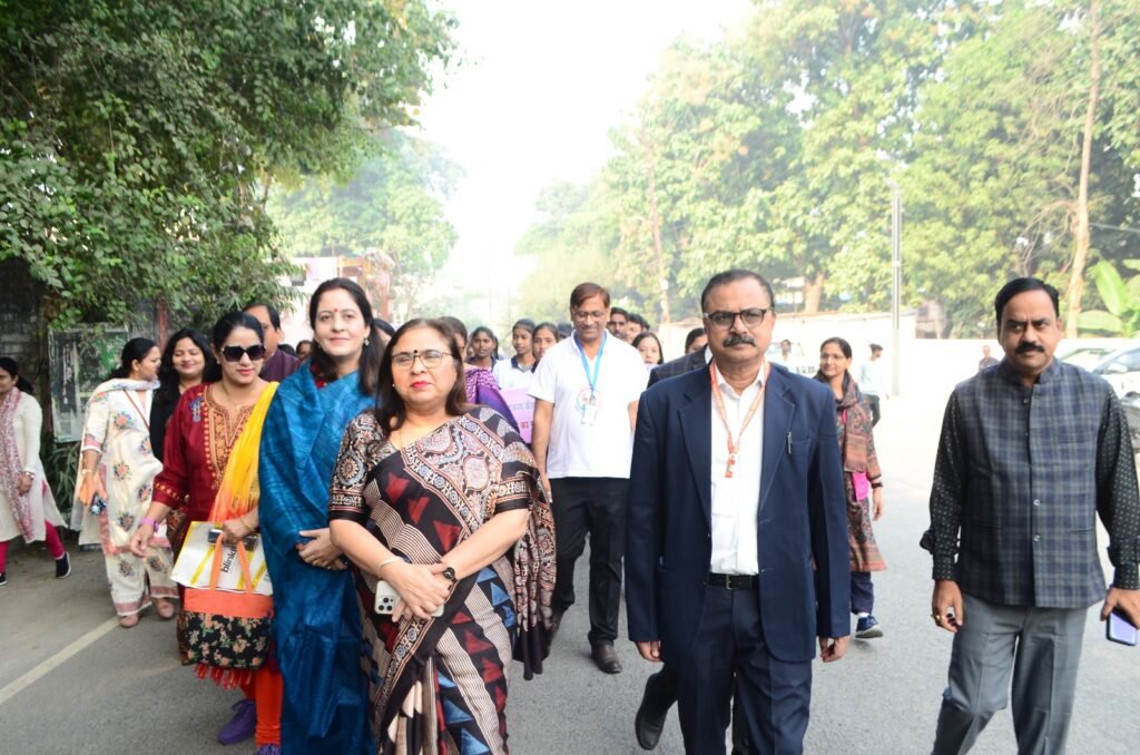 Gorakhpur News: स्वास्थ्य जागरूकता को समाज के अंतिम व्यक्ति तक पहुंचाने के लिए निरंतर प्रयासरत रहेगा गोवि