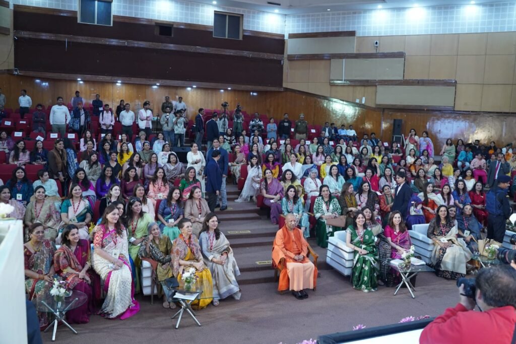 Lucknow: बोले सीएम योगी- यूपी को ‘महिला नेतृत्व’ वाला ‘स्टार्टअप हब’ बनाना ही सरकार का लक्ष्य