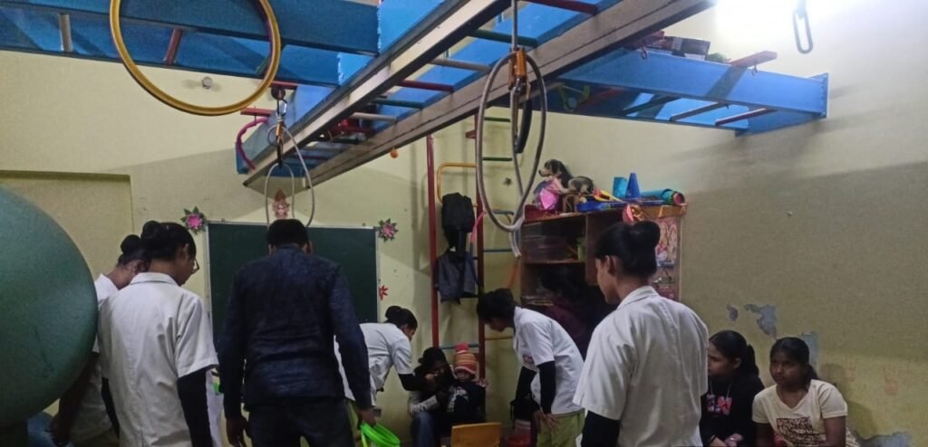 Lucknow News: नर्सिंग छात्रों को मिला रिहैबिलिटेशन की आधुनिक तकनीकों का प्रशिक्षण