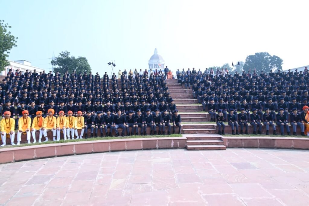 CM Yogi said, "There are many people who want to break things apart, some in the name of caste, and others..."