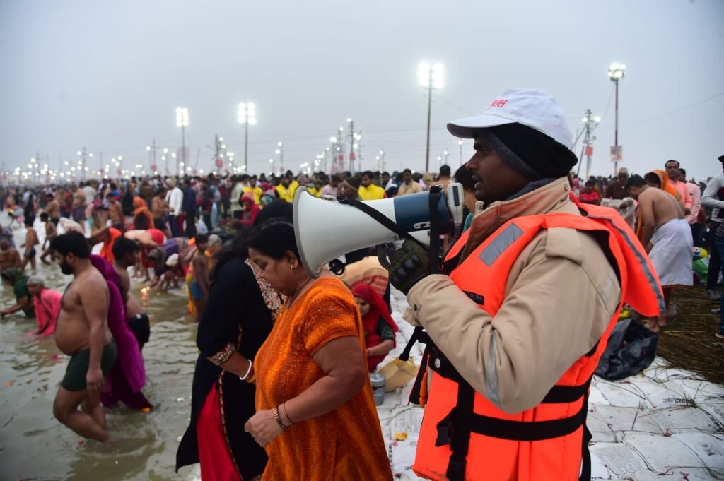 Prayagraj: पौष पूर्णिमा स्नान पर्व के साथ माघ मेला का शुभारंभ