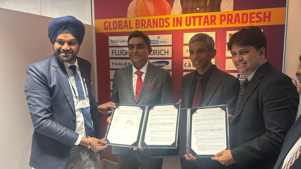 WEF: दावोस में ‘टीम योगी’ का वैश्विक निवेशकों से संवाद