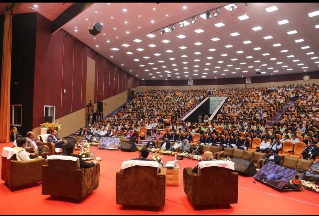 विकास के साथ-साथ पर्यावरण की रक्षा के लिए भी हम प्रतिबद्ध: डॉ. आरपी सिंह