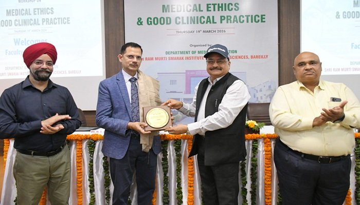 SRMS मेडिकल कॉलेज में मेडिकल एथिक्स और अच्छी क्लीनिकल प्रैक्टिस पर हुई CME