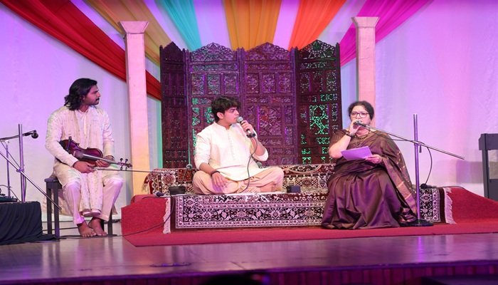 रिद्धिमा में आयोजित संपूर्ण भैरवी में गायन के विद्यार्थियों और गुरुओं ने बिखेरे सुर