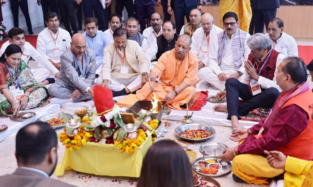 डॉक्टर के व्यवहार से आधी बीमारी हार जाती है: CM Yogi