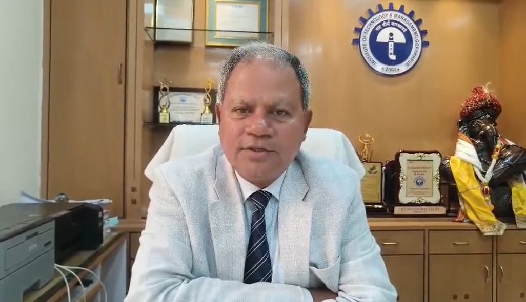 अब सिलेंडर की कालाबाजारी पर लगेगी लगाम, आईटीएम गीडा के छात्रों ने बनाया सेफ्टी ट्रैकर