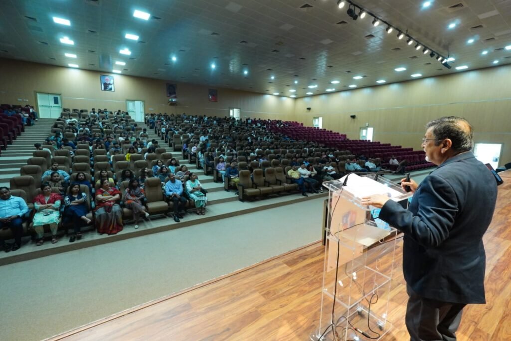 UP: अपराध के बदलते तरीकों पर ब्रेक लगाएगी सरकार, जानिए क्या है प्लान?