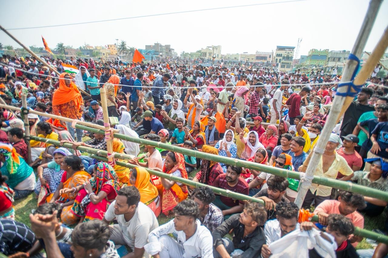 ममता दीदी की चिंता, हिंदू अधिक हुए तो सड़कों पर कैसे होगी इफ्तारी: सीएम योगी