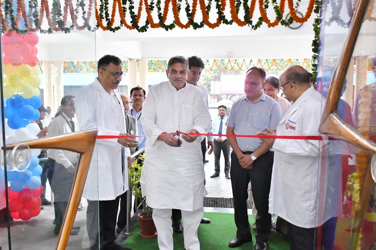 SRMS मेडिकल कॉलेज में 24वीं वर्षगांठ पर शुरू हुआ चार दिवसीय युवा स्वास्थ्य मेला