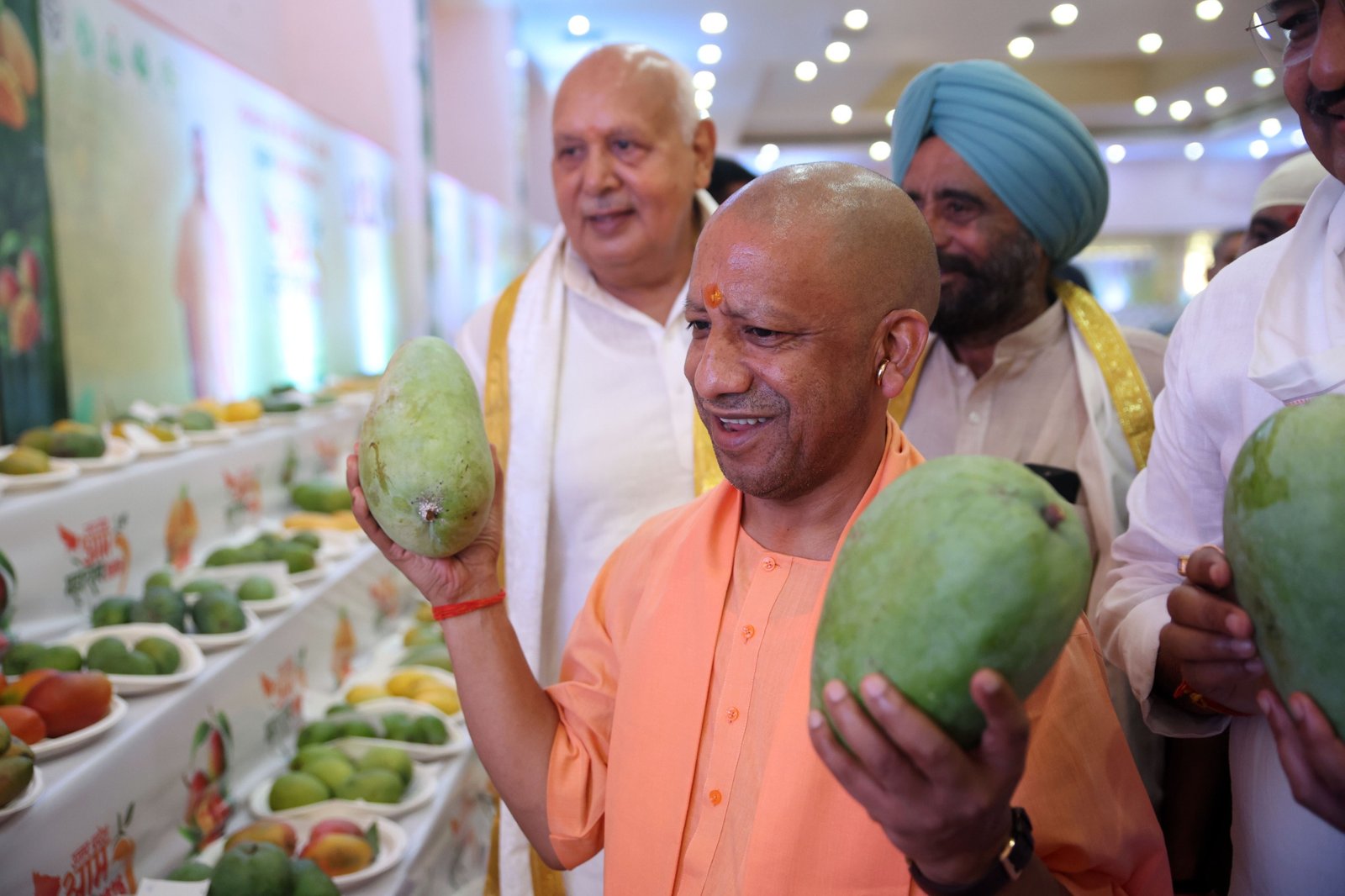 Lucknow: गुणवत्ता, विश्वास व वैश्विक मानकों पर खरा उतरा ‘यूपी का आम’
