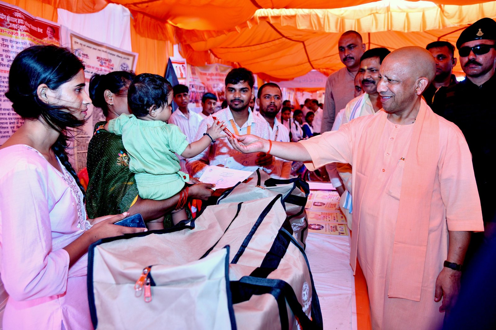 सपा शासन में कब्रिस्तान की बाउंड्रीवाल पर खर्च होता था मंदिरों के नाम पर आने वाला पैसा