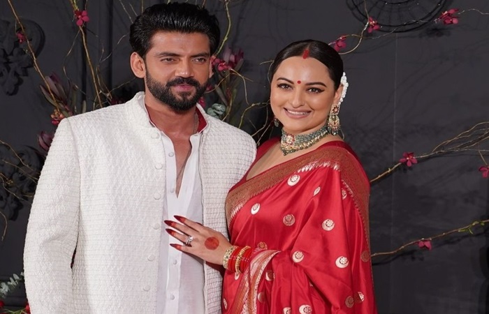 Sonakshi Zaheer Reception: मांग में सिंदूर, हाथों में चूड़ा और सुर्ख लाल साड़ी, रिसेप्शन में दिखी सोनाक्षी की खूबसूरती  