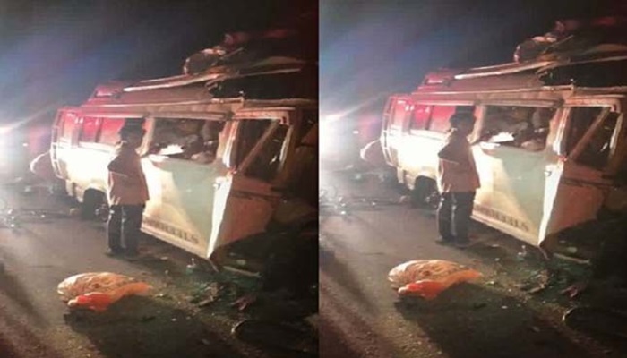 Karnataka Road Accident: हावेरी में मिनी ट्रक में घुसी वैन, 13 लोगों की हुई दर्दनाक मौत