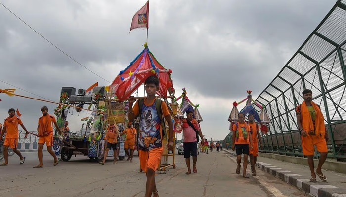 Kanwar Yatra 2024: यूपी के बाद अब उत्तराखंड में भी मुजफ्फरनगर फॉर्मूला लागू, प्रशासन ने जारी किया आदेश