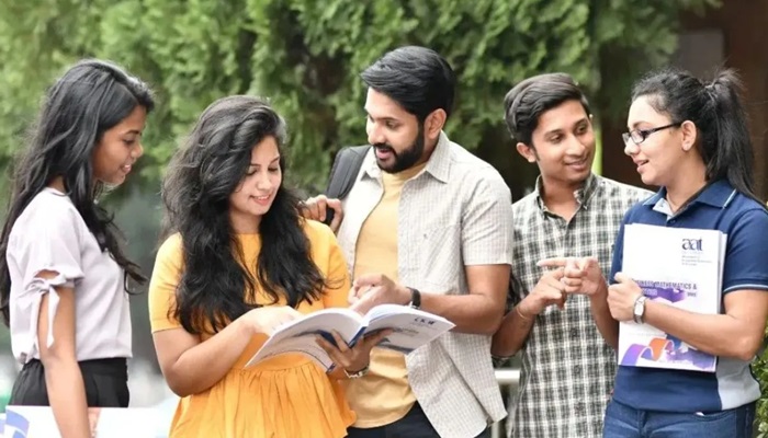 UPSC CSE Exam: अब मेंस परीक्षा का इंतजार, जानिए इससे जुड़ी डिटेल्स