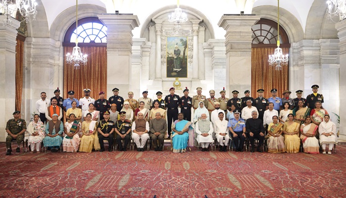 राष्ट्रपति मुर्मू ने 10 जवानों को कीर्ति चक्र से किया सम्मानित, 26 को मिला शौर्य चक्र