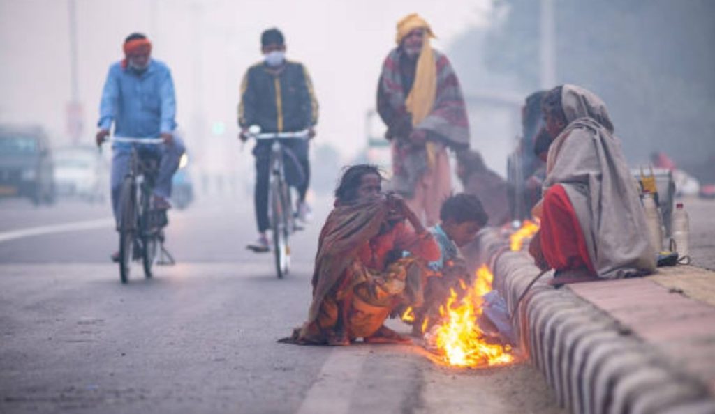 UP में 1 सप्‍ताह बाद पड़ेगी कड़ाके की ठंड, फेंगल तूफान ने बढ़ाया 4 डिग्री तक तापमान