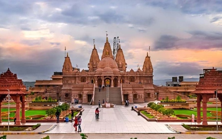 विदेशी धरती पर दिखेगी उत्तर प्रदेश पर्यटन की खास झलक, जानिए योजना