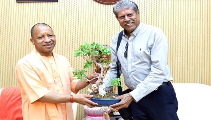 पूर्व क्रिकेटर कपिल देव ने सीएम योगी से की मुलाकात, इन विषयों पर हुई चर्चा