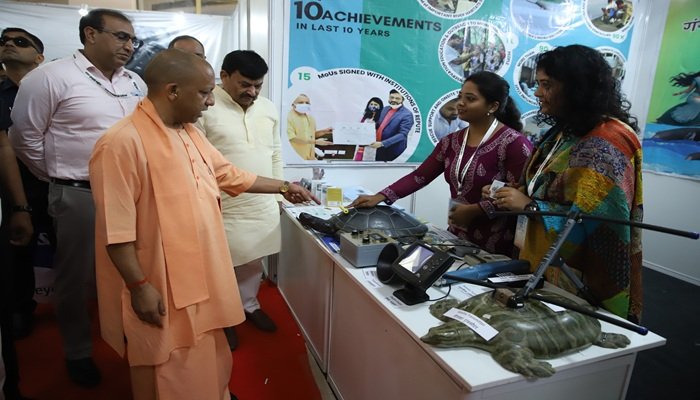 पर्यावरण संरक्षण सबकी जिम्मेदारी, सरकार के साथ समाज भी निभाए भूमिका: सीएम योगी