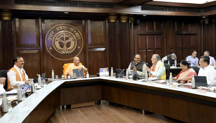 UP में 15 मई से सरकारी कर्मचारियों के होंगे ट्रांसफर, योगी कैबिनेट में पास हुए 11 प्रस्ताव  