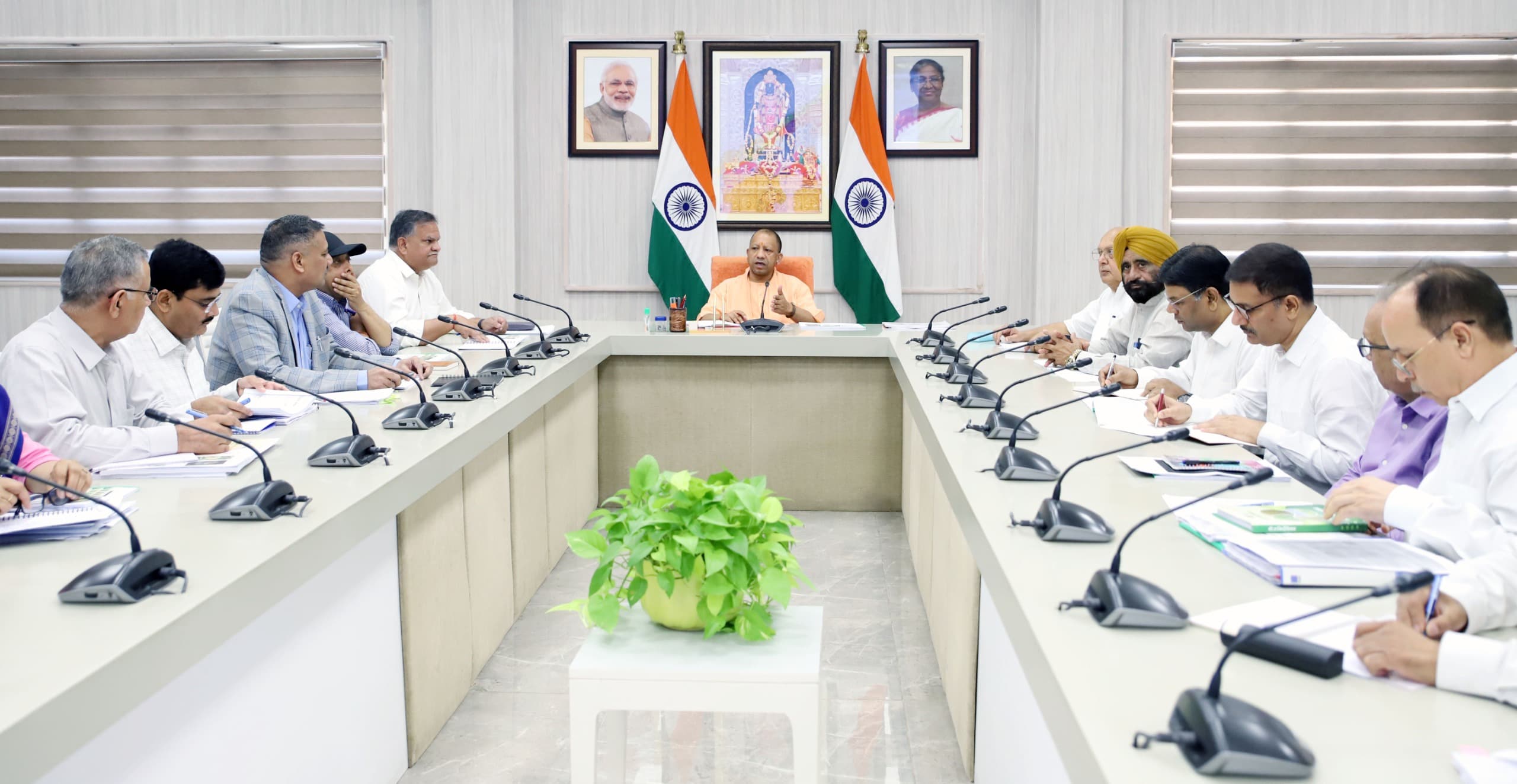 किसान योजनाओं के लाभार्थी मात्र नहीं, यूपी के विकास के भागीदार बनेंगे: मुख्यमंत्री