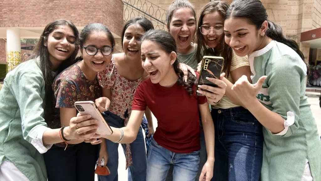 CBSE 2025 Results: जारी हुए 12वीं के नतीजे, 88.39% स्टूडेंट्स पास