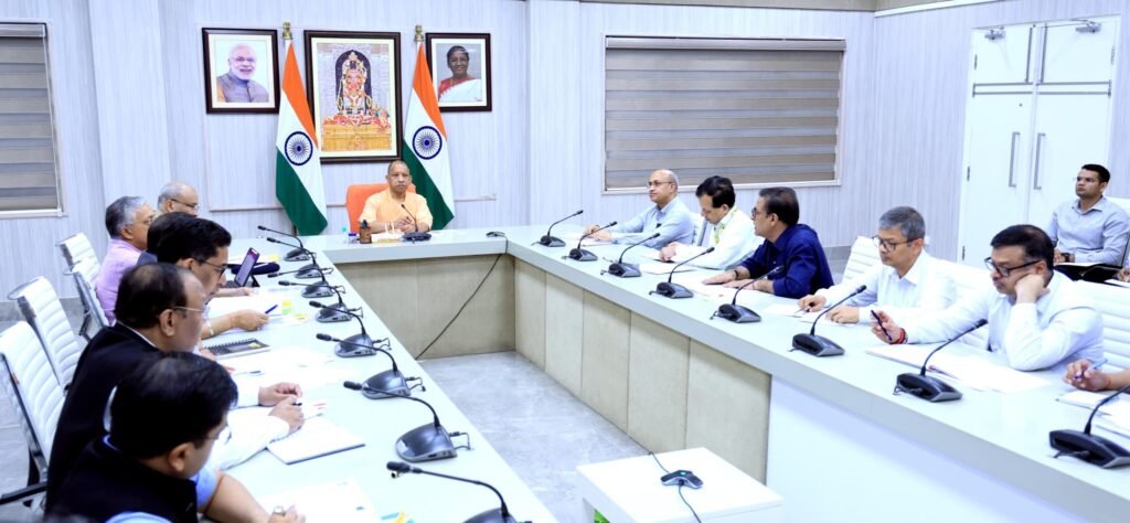 त्योहारों में उल्लास बना रहे, कोई शरारत न पनपे,पर्वों पर सीएम योगी का बड़ा संदेश