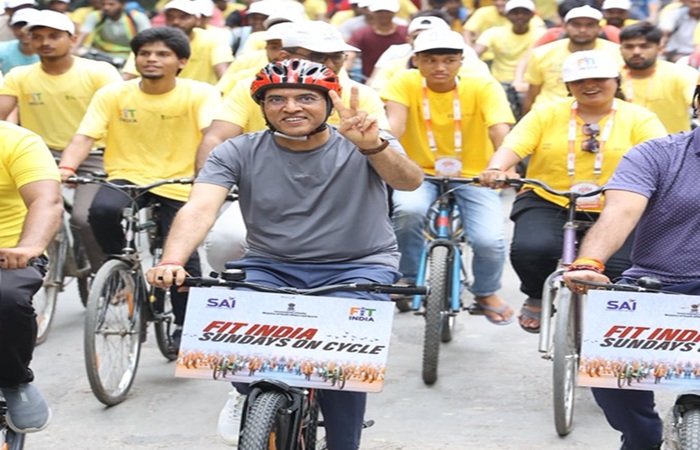 BHU में ‘संडे फॉर साइकिल’ का आयोजन, मंत्री मांडविया ने दिया फिट इंडिया का संदेश