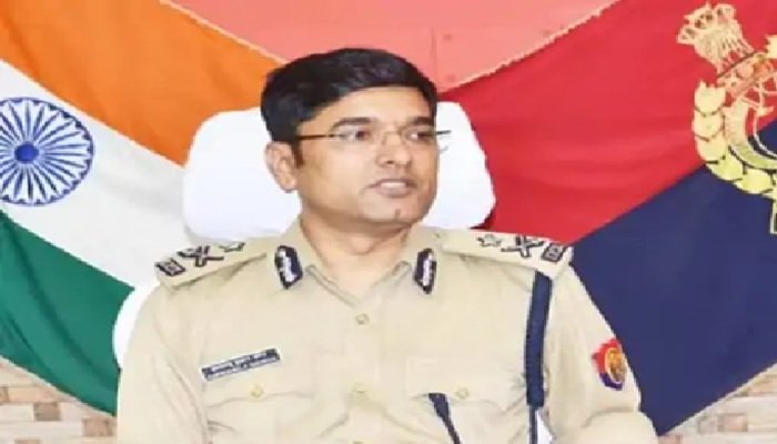 लखनऊ में छह थानाध्यक्षों और इंस्पेक्टर्स का ट्रांसफर, ओमवीर सिंह बने ठाकुरगंज थाना प्रभारी