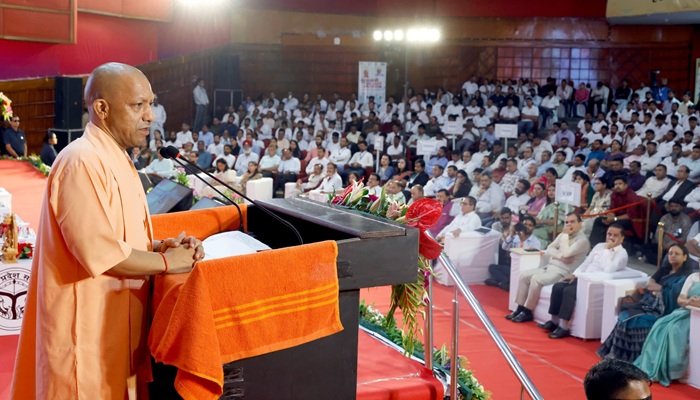 युवाओं को जॉब सीकर से जॉब क्रिएटर बना रही सीएम युवा स्कीम: सीएम योगी  