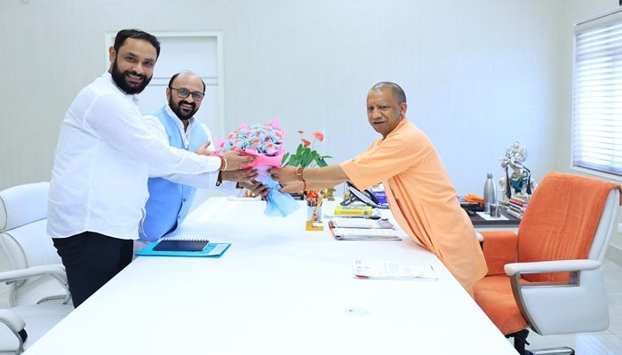 आगरा में निर्मित होगा शिवाजी महाराज का स्‍मारक, सीएम से मिले विधायक योगेन्द्र उपाध्याय