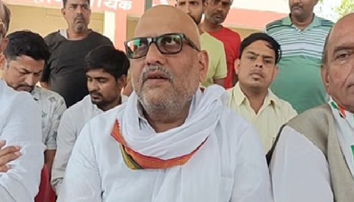 यूपी कांग्रेस अध्यक्ष अजय राय समेत 30 समर्थकों पर FIR, जानिए इसकी वजह