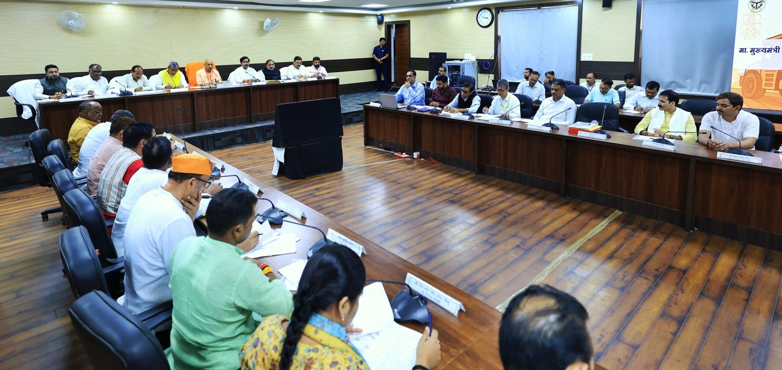 योजना बनाने के साथ ही उसका जमीनी क्रियान्वयन भी सुनिश्चित कराती है हमारी सरकारः सीएम योगी