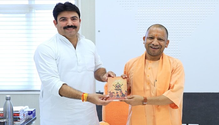 सीएम योगी और विधायक शलभ मणि को जान से मारने की धमकी, जांच में जुटी पुलिस